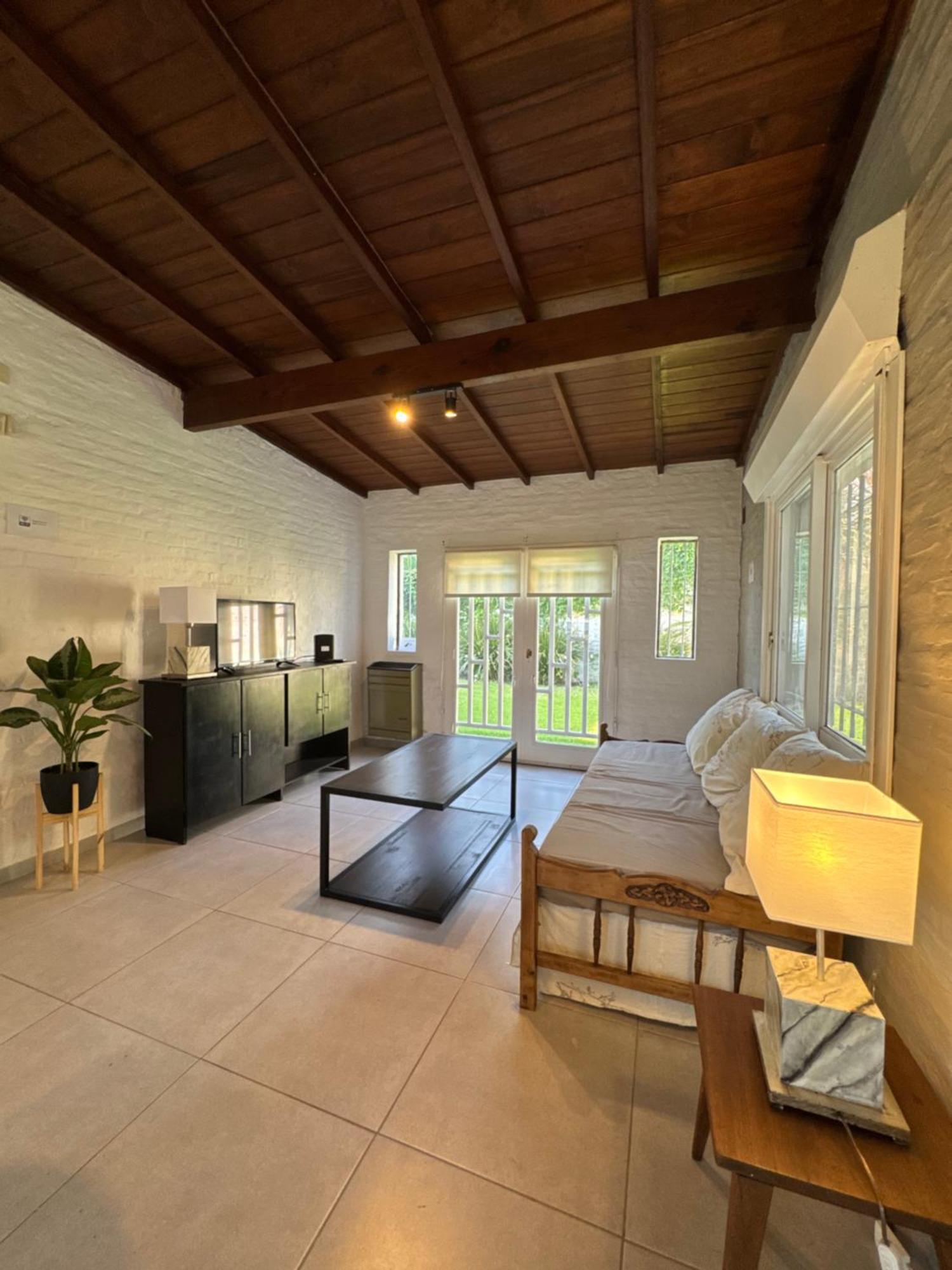 Casa Chalet Ensuenos Vista A La Laguna Chascomús Екстериор снимка